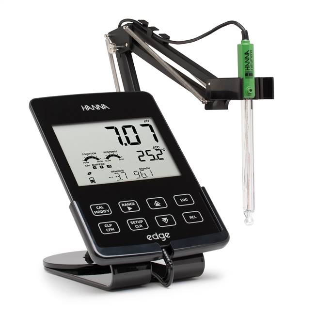 Edge<sup>&reg;</sup> Multiparameter pH Meter